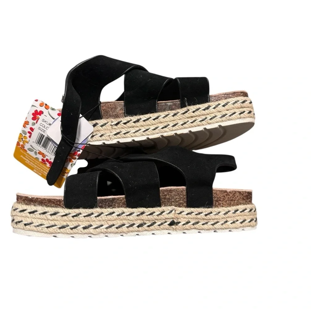 NWT Muk Luks Women’s Black Suede Platform Sandals Tan Size 8 M Cross Strap